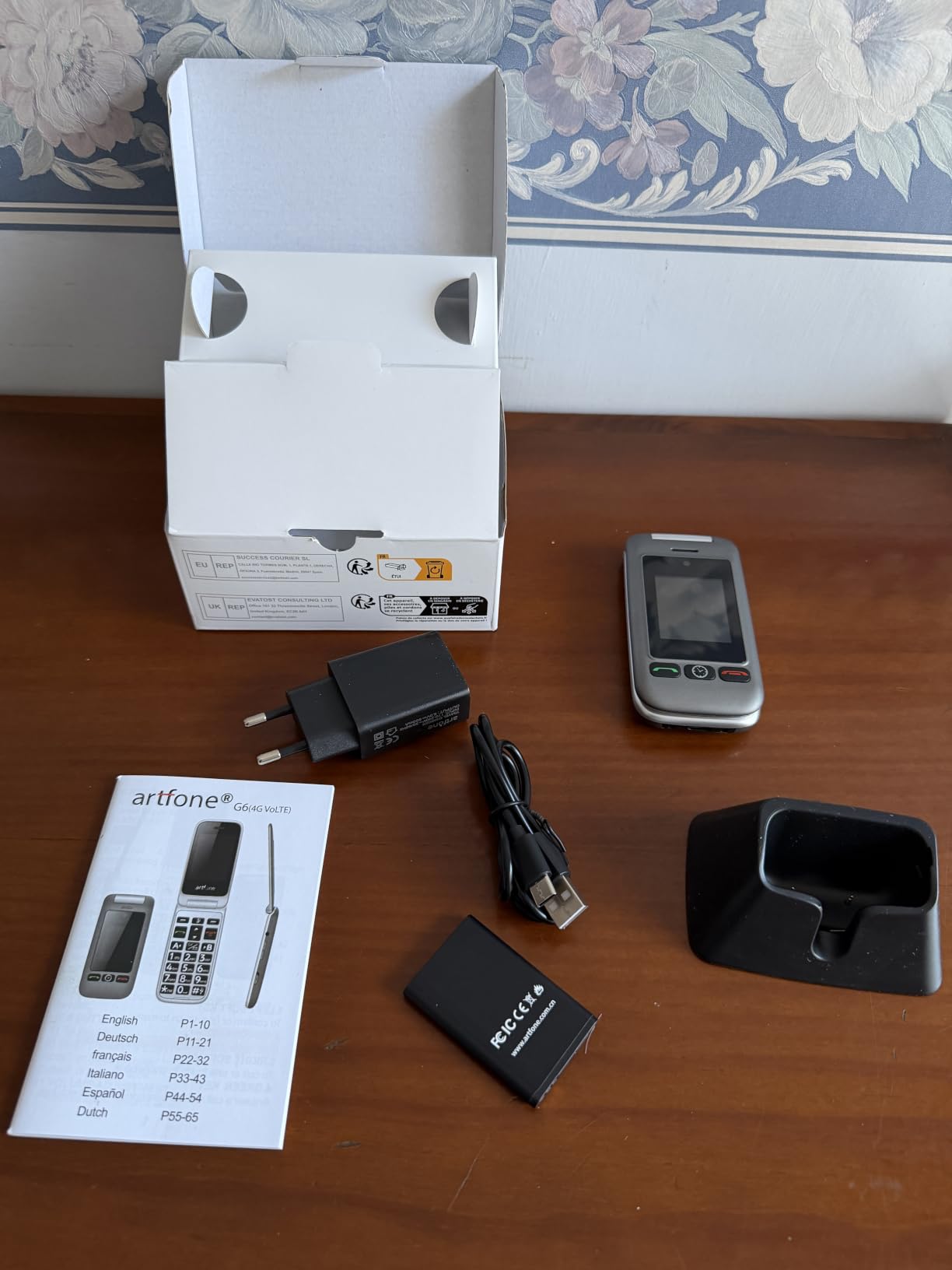 Artfone G6 Klapphandy große Tasten 4G Notruftaste Ladestation Grau