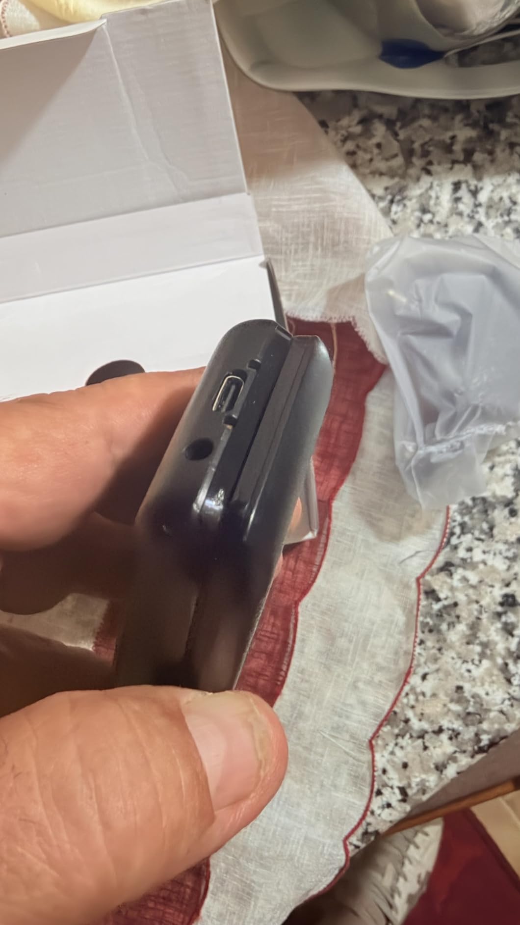 Funker C200 Comfort 4G Klapphandy Schwarz mit Notruftaste