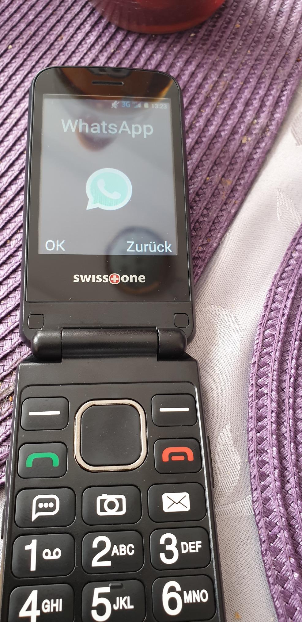 Swisstone BBM 680 Tastenhandy 2,8 Zoll schwarz WhatsApp